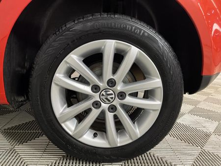 2012-Volkswagen-Polo-Vivo-14-Trendline-5-dr_6