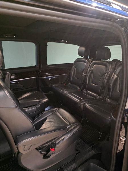 2019-Mercedes-Benz-V-Class-V-250d-Avantgarde-Auto_9