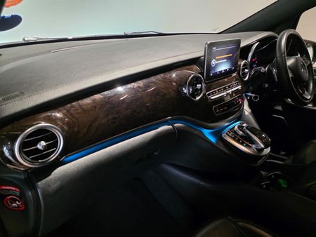 2019-Mercedes-Benz-V-Class-V-250d-Avantgarde-Auto_2