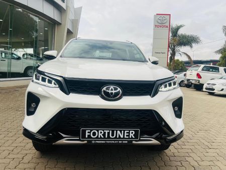 2026-Toyota-Fortuner-28-GD-6-4x4-VX-Auto_9