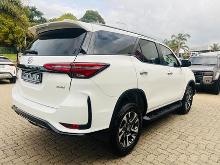 2026-Toyota-Fortuner-28-GD-6-4x4-VX-Auto_2