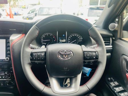 2026-Toyota-Fortuner-28-GD-6-4x4-VX-Auto_5