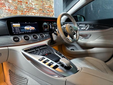 2021-Mercedes-AMG-GT-63-S_20