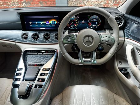 2021-Mercedes-AMG-GT-63-S_22