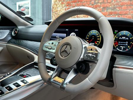 2021-Mercedes-AMG-GT-63-S_24