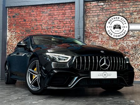 2021-Mercedes-AMG-GT-63-S_3