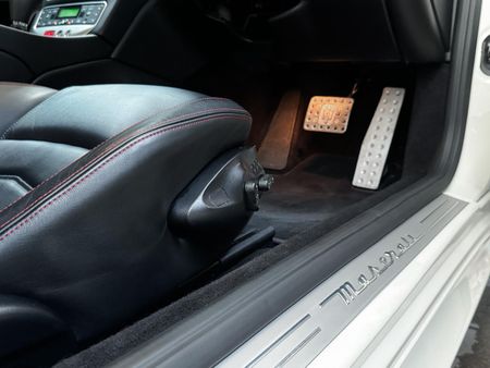 2014-Maserati-GranTurismo-Sport_19