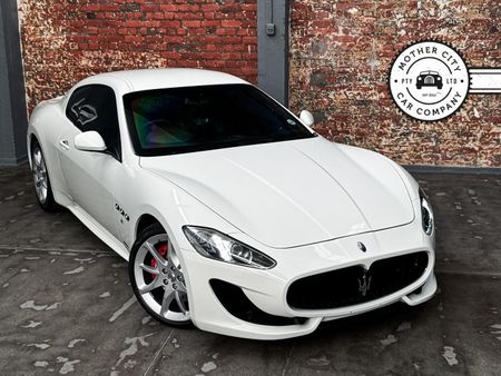 2014-Maserati-GranTurismo-Sport_2