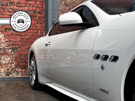 2014-Maserati-GranTurismo-Sport_6