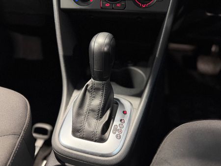 2024-Volkswagen-Polo-Vivo-16-Life_17
