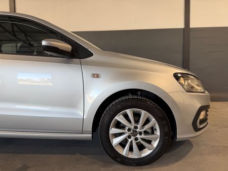 2024-Volkswagen-Polo-Vivo-16-Life_4
