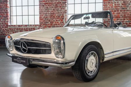 1970-Mercedes-Benz-SL-280sl-Pagoda-W113_1