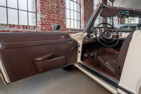 1970-Mercedes-Benz-SL-280sl-Pagoda-W113_8