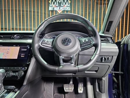 2018-Volkswagen-Arteon-20-TDI-R-Line-Auto_9