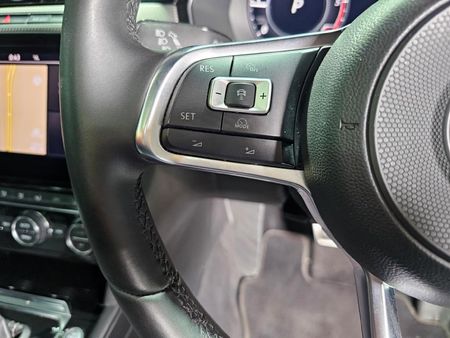 2018-Volkswagen-Arteon-20-TDI-R-Line-Auto_15