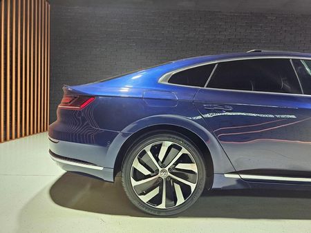 2018-Volkswagen-Arteon-20-TDI-R-Line-Auto_27