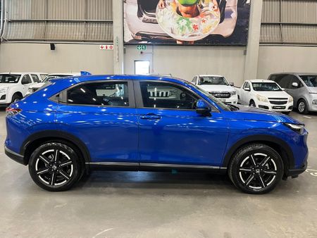 2023-Honda-HR-V-15-Comfort-Auto_7