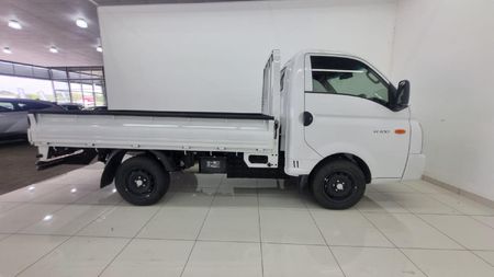 2025-Hyundai-H100-Bakkie-26D-Dropside_20