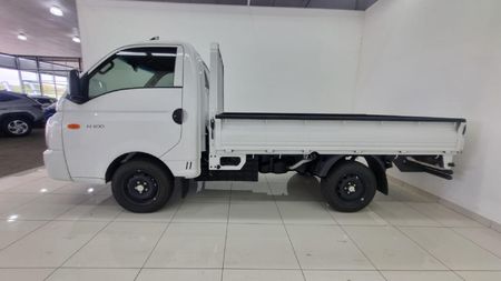 2025-Hyundai-H100-Bakkie-26D-Dropside_5