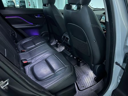 2017-Jaguar-F-Pace-20Di4-AWD-R-Sport-177kW_6