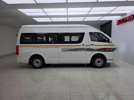 2025-Golden-Dragon-Ikhumbi-XGD-24i-16-Seat_12