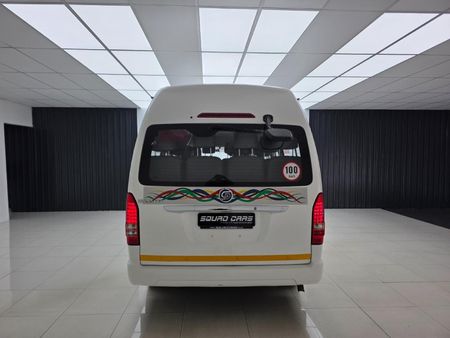 2025-Golden-Dragon-Ikhumbi-XGD-24i-16-Seat_12