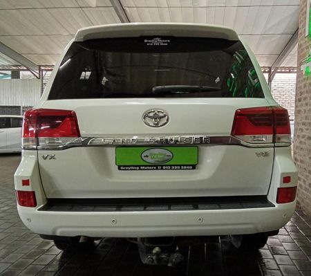 2016-Toyota-Land-Cruiser-200-45-D-V8-VX-Auto_5