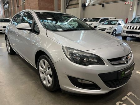 2014-Opel-Astra-14T-Enjoy-5-dr_0