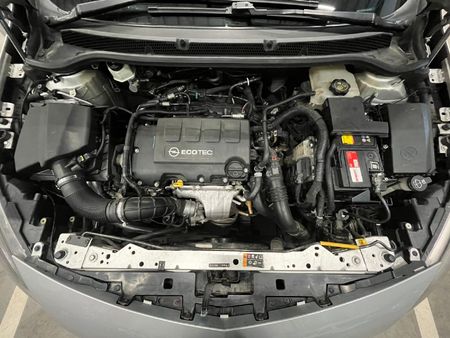 2014-Opel-Astra-14T-Enjoy-5-dr_9
