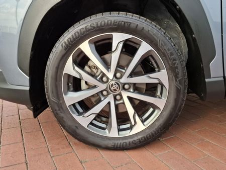 2023-Toyota-Corolla-Cross-18-XR_10