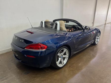 2012-BMW-Z4-sDrive20i-M-Sport-Auto_5