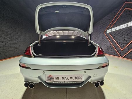 2007-BMW-M6-Coupe_25