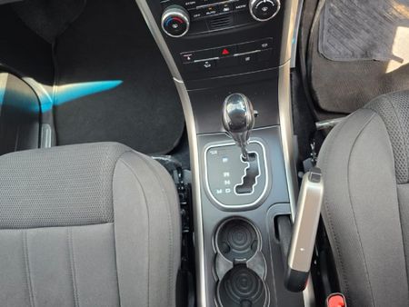 2020-Mahindra-XUV-500-22D-mHawk-7-seat-W6-Auto_10