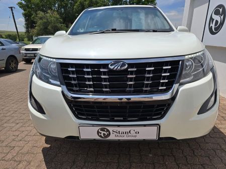 2020-Mahindra-XUV-500-22D-mHawk-7-seat-W6-Auto_1