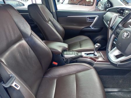 2021-Toyota-Fortuner-28-GD-6-VX-Auto_9