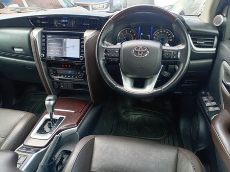 2021-Toyota-Fortuner-28-GD-6-VX-Auto_11