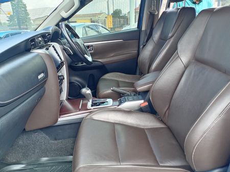 2021-Toyota-Fortuner-28-GD-6-VX-Auto_12