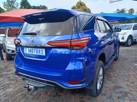 2021-Toyota-Fortuner-28-GD-6-VX-Auto_5