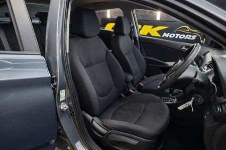 2018-Hyundai-Accent-16-GLS-Fluid-Auto_10