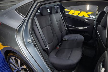 2018-Hyundai-Accent-16-GLS-Fluid-Auto_11