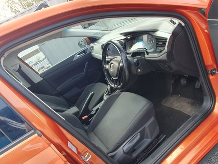 2019-Volkswagen-Polo-VW-POLO-8-R-LINE-10-2019_15