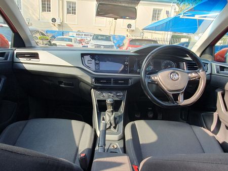 2019-Volkswagen-Polo-VW-POLO-8-R-LINE-10-2019_18