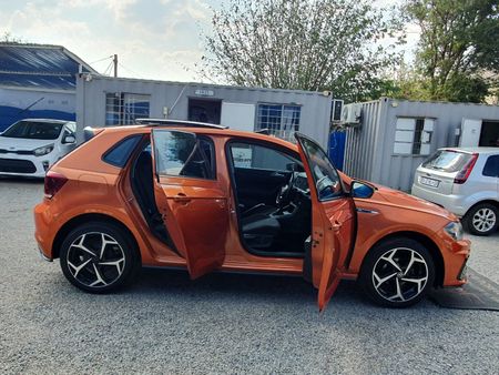 2019-Volkswagen-Polo-VW-POLO-8-R-LINE-10-2019_6