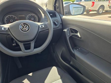2026-Volkswagen-Polo-Vivo-14-Life_18