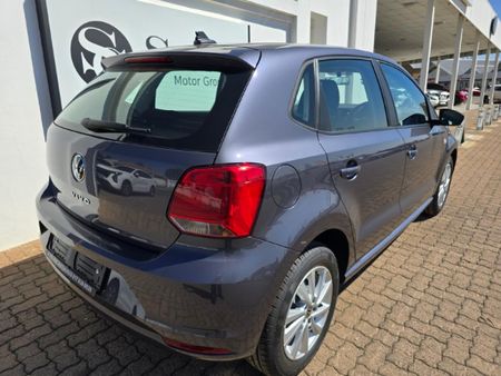 2026-Volkswagen-Polo-Vivo-14-Life_3