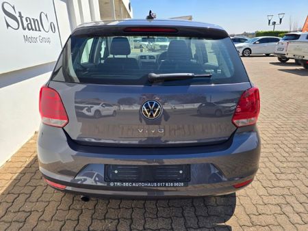 2026-Volkswagen-Polo-Vivo-14-Life_6
