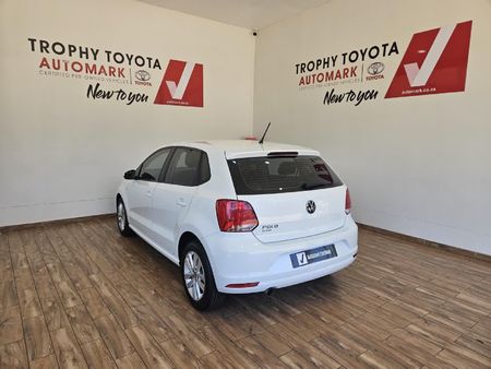 2024-Volkswagen-Polo-Vivo-14-Comfortline-5-dr_12