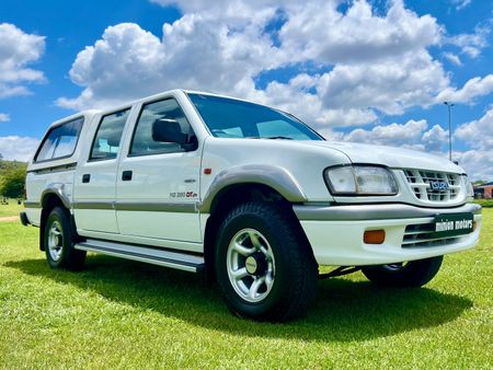 2001-Isuzu-KB-280-DT-LX-4x2-Double-Cab_0