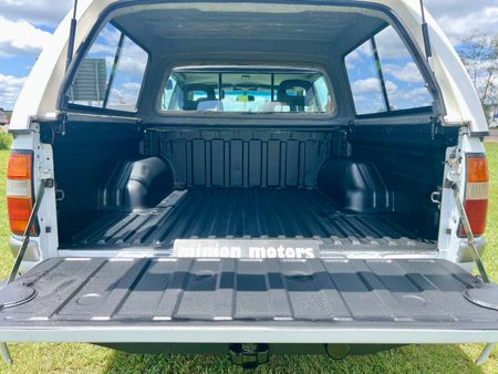 2001-Isuzu-KB-280-DT-LX-4x2-Double-Cab_9