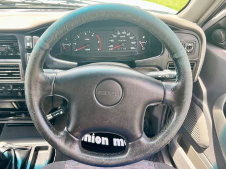 2001-Isuzu-KB-280-DT-LX-4x2-Double-Cab_12